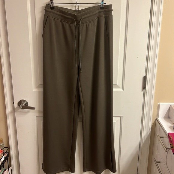 Thread & Supply Recreation Layne Pants - Olive Vine - L - Picture 6 of 10